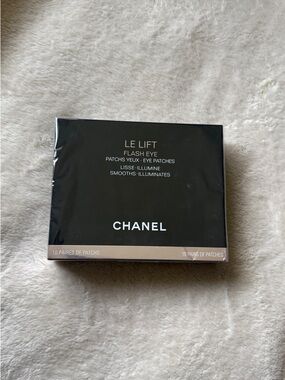 CHANEL Le Lift Flash Eye Patches - Black with Gold Accent, New